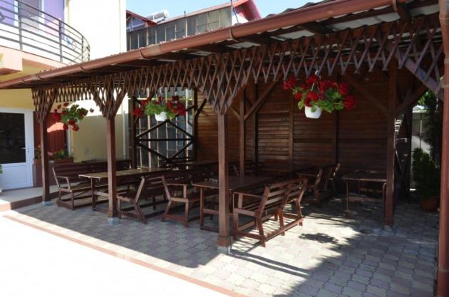 Hotel Talisman Костинешти Экстерьер фото